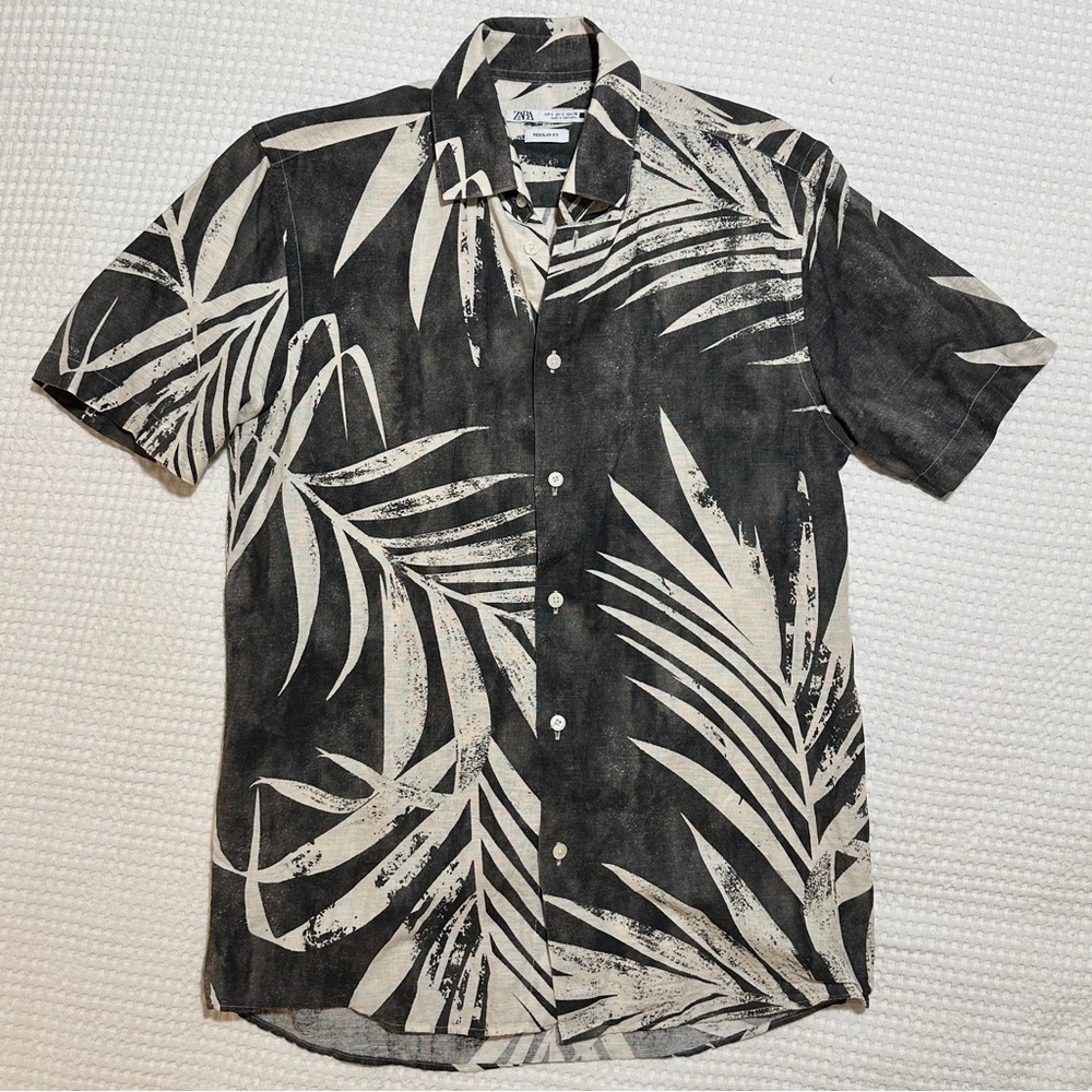 Zara Men’s Short Sleeve Button Down Shirt